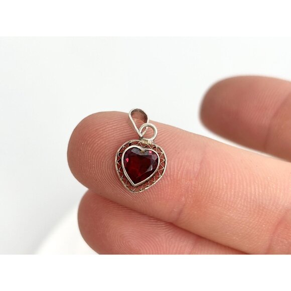 Garnet Accented Heart Shaped Wavy 925 Sterling Silver Vintage Pendant | Charm - Picture 8 of 12